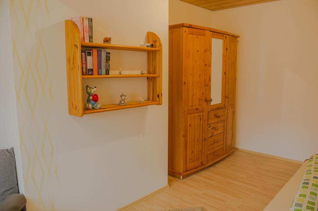 Zimmer Zur Ehemaligen Weinstube Untermberg Extérieur photo